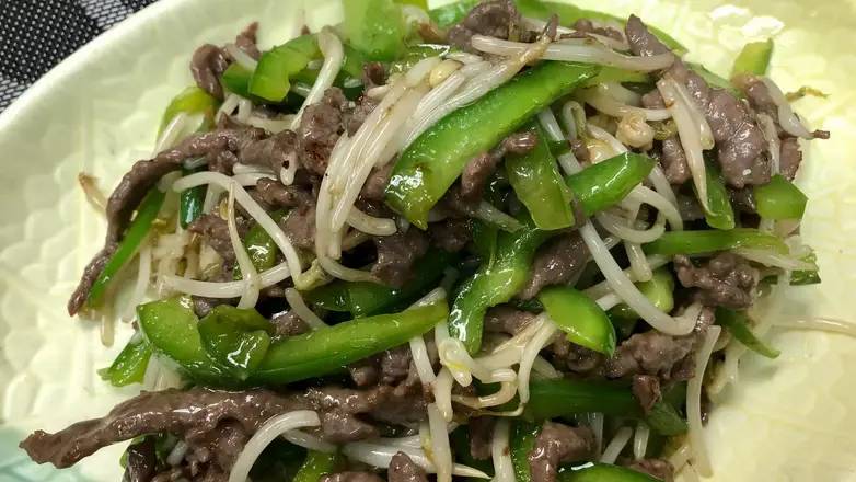 221. Stir Fried Shredded Beef with Green Pepper 青椒牛肉絲